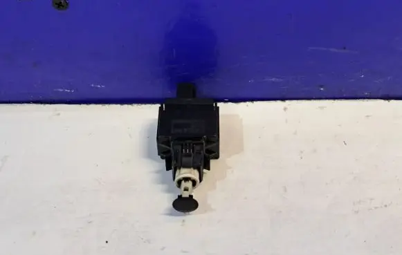 Volvo V70 Brake pedal sensor switch 8622064