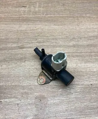 Volvo S40, V40 Turbo solenoid valve 7700875012