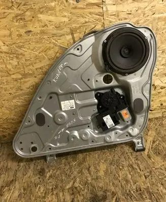 Ford Kuga I Rear door window regulator with motor