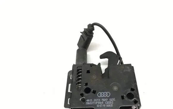 Cupra Leon Engine bonnet/hood lock/catch 4K0823509