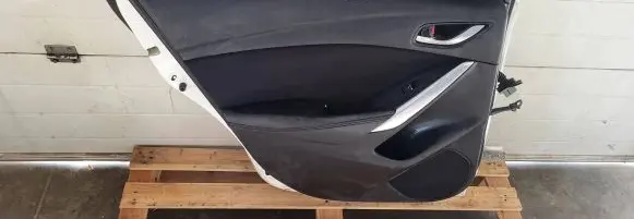 Mazda 6 Rear door