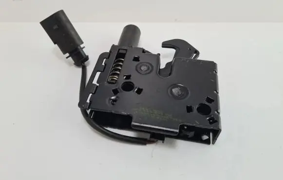 Seat Ibiza V (KJ) Engine bonnet/hood lock/catch 6F0823509