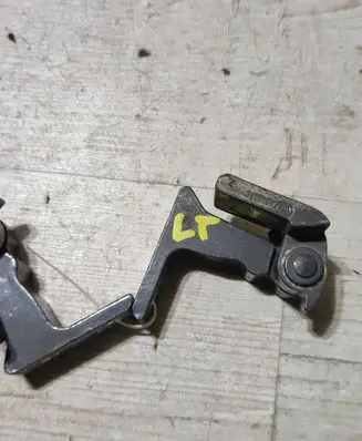 Volkswagen Touran III Rear door hinge set 8X0831403E