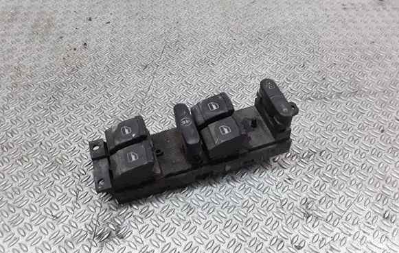 Volkswagen Golf IV Electric window control switch 1J4959857
