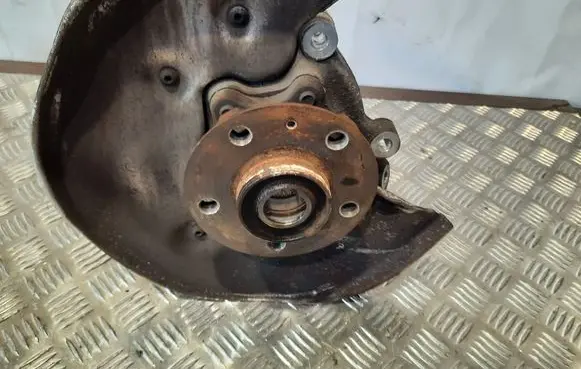 Audi Q5 SQ5 Rear wheel hub spindle/knuckle 8R0505436A