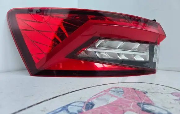 Skoda Kodiaq Rear/tail lights 565945207A L90117258