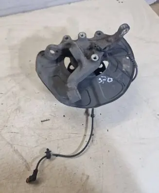 Mercedes-Benz E W212 Front wheel hub 21223