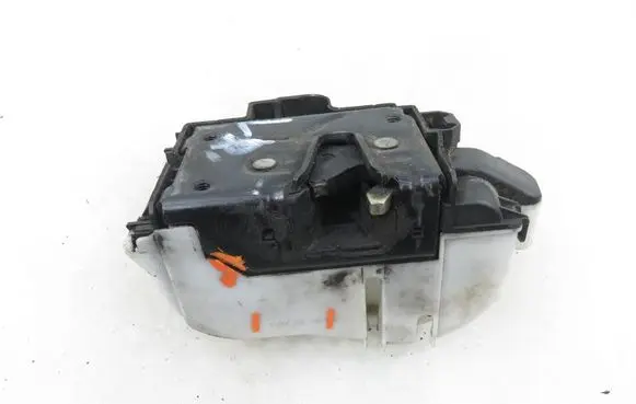 Volkswagen Polo III 6N 6N2 6NF Front door lock 6N1837015C