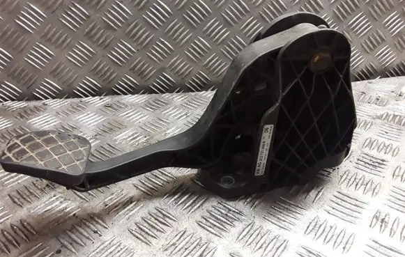 Clutch pedal