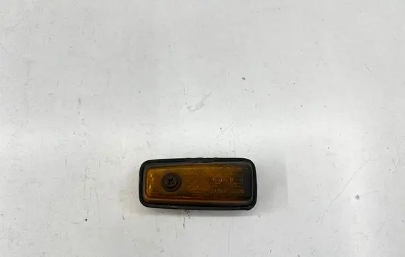 Mercedes-Benz G W460 Front fender indicator light 32789R6 32789
