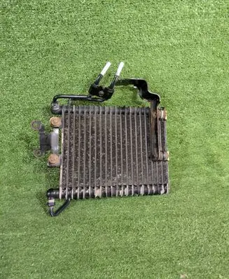 Honda CR-V Engine oil radiator 