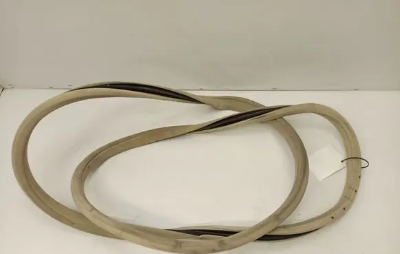 Front door rubber seal