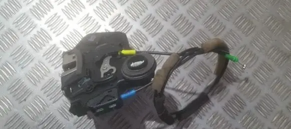 Toyota Corolla E120 E130 Rear door lock a046693