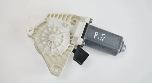 Mercedes-Benz A W169 Front door window regulator motor A1698201842