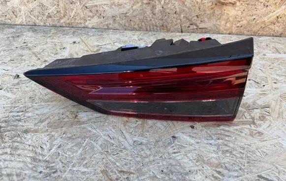 Nissan Qashqai J12 Tailgate rear/tail lights