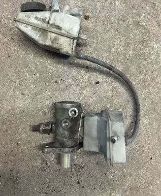 Renault Espace IV Master brake cylinder 8200181766A 8200181766