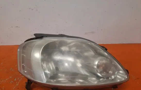 Volkswagen Fox Headlight/headlamp