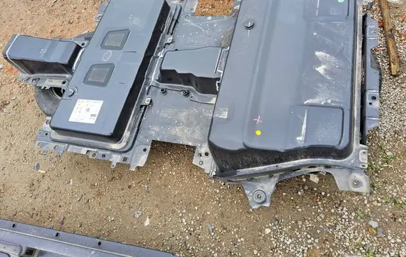 Citroen C4 III e-C4 Hybrid / electric car battery 9858085580 0D0005505