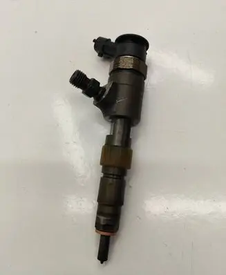 Peugeot 308 Fuel injector 0445110566