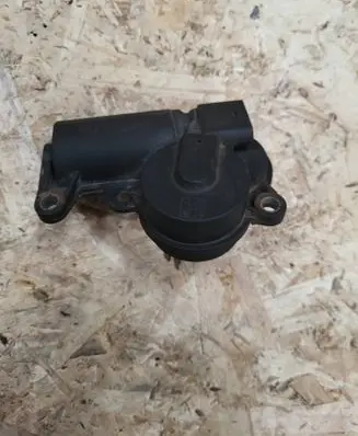 Mercedes-Benz E W213 Intake manifold valve actuator/motor A2139068601
