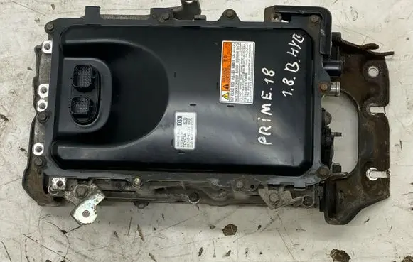 Toyota Prius Prime Voltage converter inverter G920047271