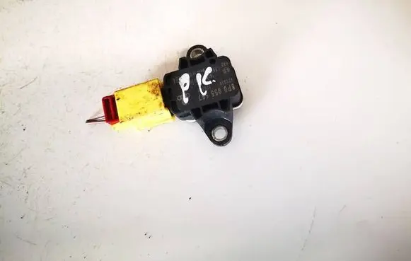 Mitsubishi Lancer X Airbag deployment crash/impact sensor 8p0955557