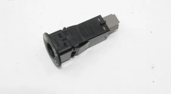 Nissan Leaf II (ZE1) Passenger airbag on/off switch 
