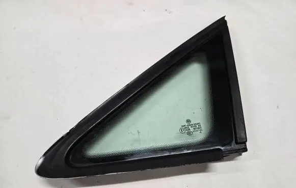 Volkswagen Caddy Front triangle window/glass 43R001057 E000184 DOT27M23100AS2