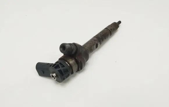 BMW 3 F30 F35 F31 Fuel injector 0445110382 7810702