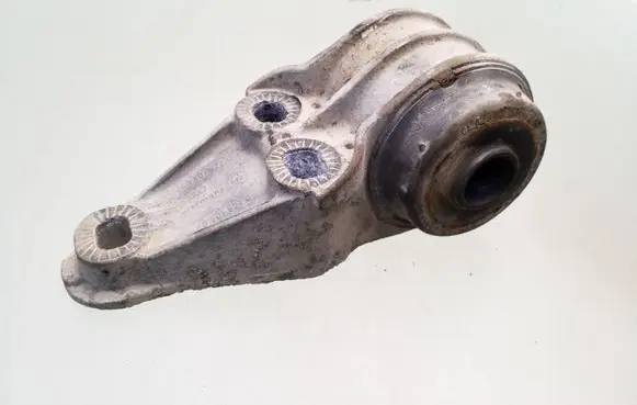 Audi A6 S6 C5 4B Rear axle beam mounts housing 8E0501522G 8E0501521G