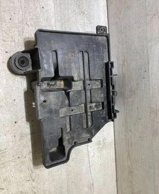 Battery tray