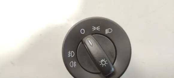 Skoda Octavia Mk2 (1Z) Light switch 1Z0941431C 748500470000
