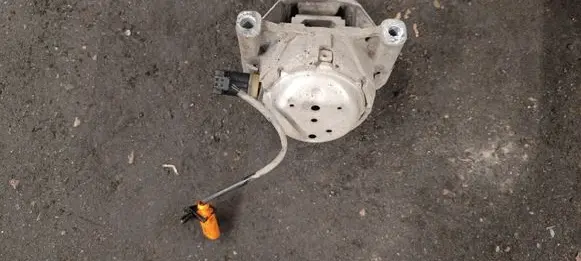 Audi A6 S6 C7 4G Engine mount bracket 