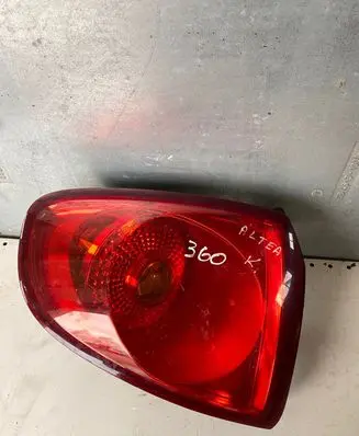 Seat Altea Rear/tail lights 5P0945111f 5P0945111F 5P0945111B