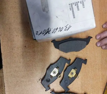 Volkswagen Polo III 6N 6N2 6NF Brake pads (rear) 13046071012