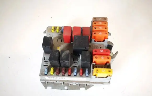 Alfa Romeo 159 Fuse box set 50504455