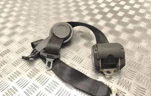 Audi A8 S8 D2 4D Rear seatbelt 193857737
