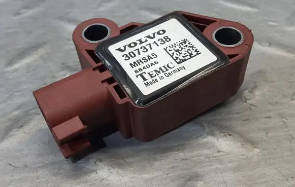 Volvo C30 Airbag deployment crash/impact sensor 30737138