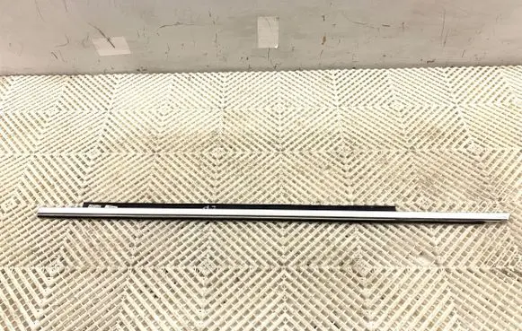 Audi A4 S4 B8 8K Front door windshield rail 8K0853283J