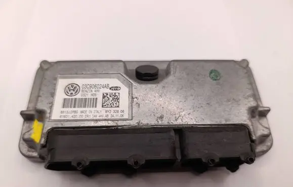 Skoda Fabia Mk1 (6Y) Engine control unit/module 03C906024AB 6160142000 6813JIPBG