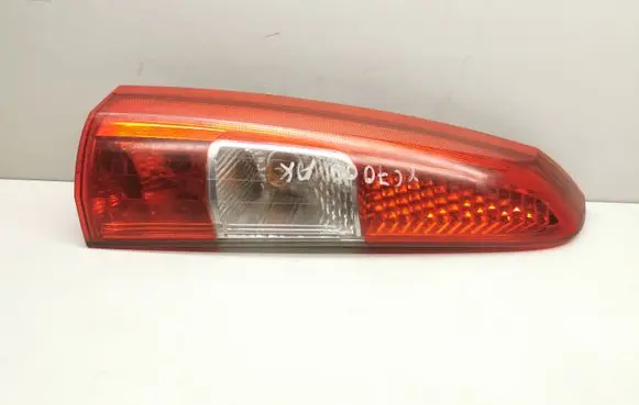 Volvo XC70 Rear/tail lights 30643330