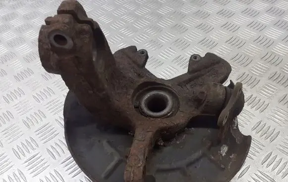 Skoda Fabia Mk1 (6Y) Front wheel hub spindle knuckle