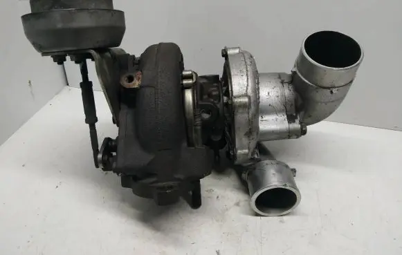 Toyota Avensis T250 Turbo 172010R022 10000800