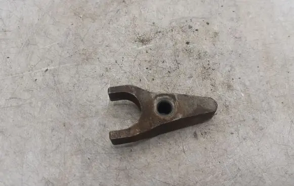 Toyota Auris 150 Fuel Injector clamp holder NOCODE