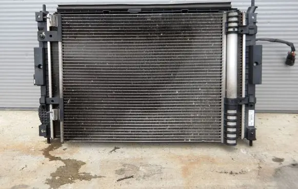 Opel Grandland X Coolant radiator 9815574080 F42235BB