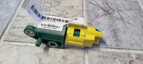 Volkswagen PASSAT B6 Airbag deployment crash/impact sensor 3C0909606 331324
