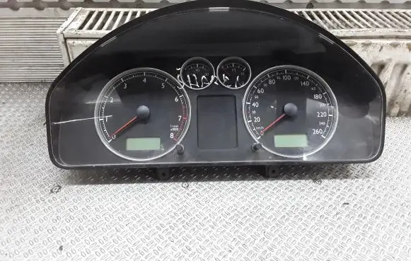 Volkswagen Sharan Speedometer (instrument cluster) 7M3920800G