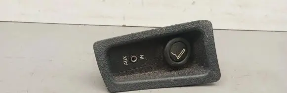 BMW 1 E81 E87 AUX in-socket connector 7132045 8383214