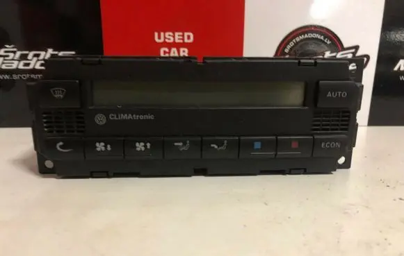 Volkswagen PASSAT B5.5 Climate control unit CLIMATRONIC