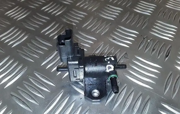 Ford Focus Turbo solenoid valve 9688124580